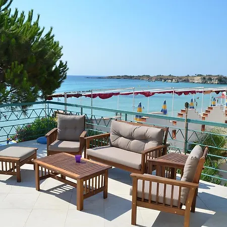 Casa Vacanze Via Taormina 8 *