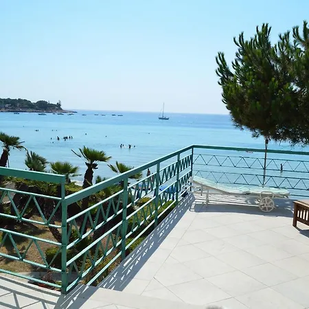 Casa Vacanze Via Taormina 8 * Fontane Bianche